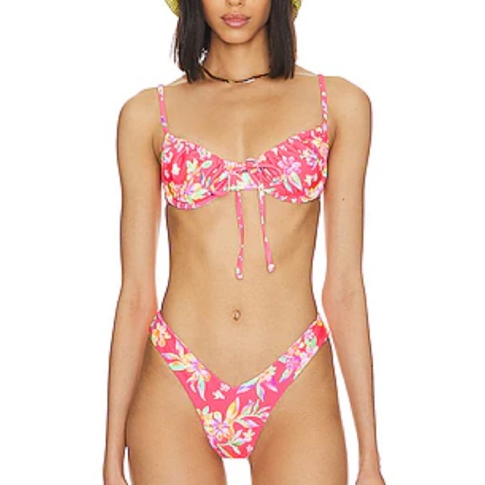 Kulani Kinis Bikini Set Underwire Top & Y Cheeky Botttom Viva Dreama Pink Print‎